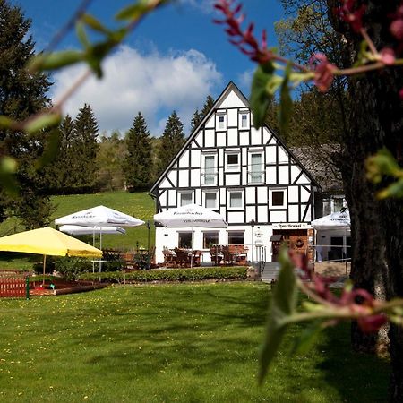 Отель Forellenhof Wald- Und Wiesenquartier Бад-Берлебург Экстерьер фото